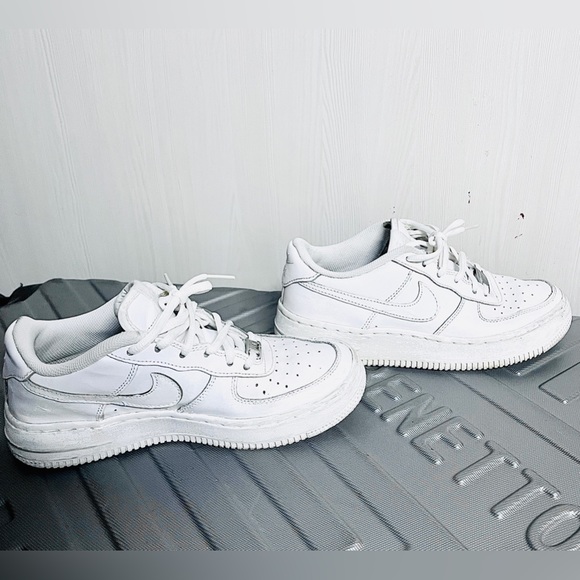 (Worn) Nike Air Force 1 '07 - Picture 8 of 9